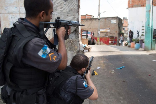 Tiroteo entre narcos deja cuatro muertos en favela